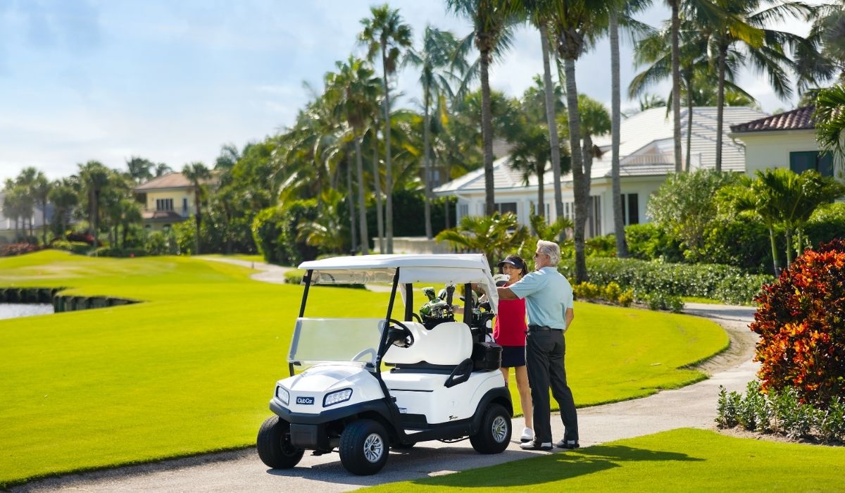 Members enjoying golf events at Sailfish Point 